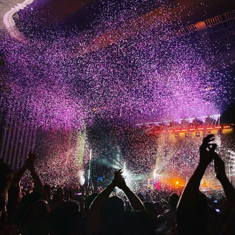 Stadium Confetti Blasters go down a storm for Of Monsters And Men at Hammersmith Apollo