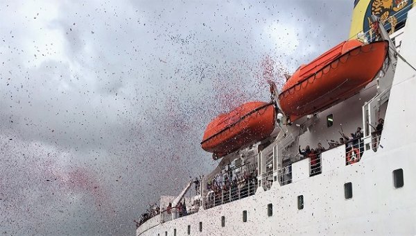 RMS St Helena says farewell to UK