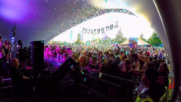 Biofetti biodegradable confetti creates an eco-friendly finale to festival